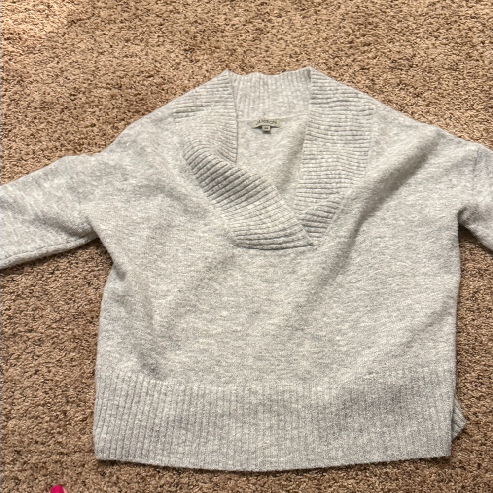 Elegant Heather Gray V-Neck Sweater